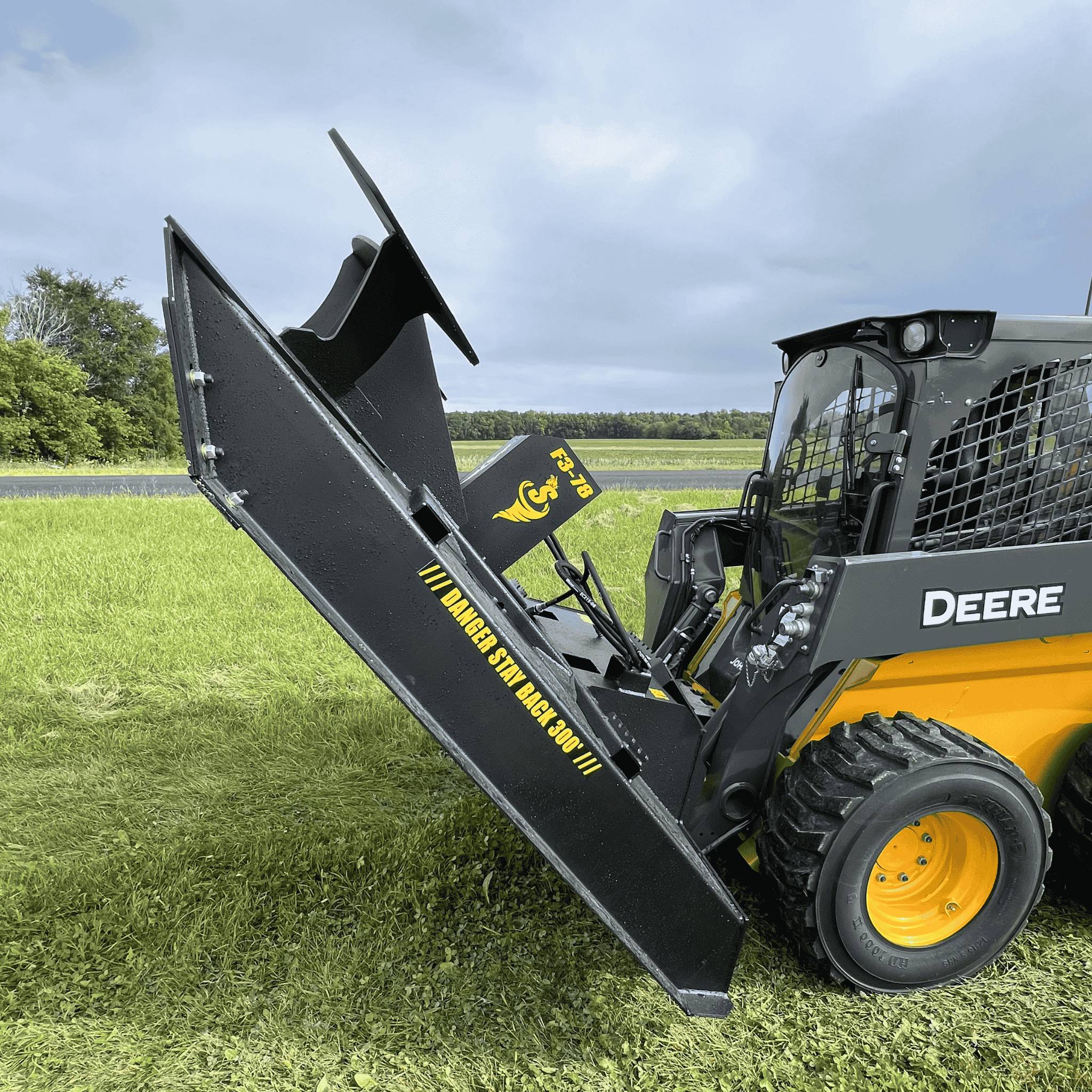 Stinger Twister F2 brush cutter with 4 inch cut capacity and radial piston motor