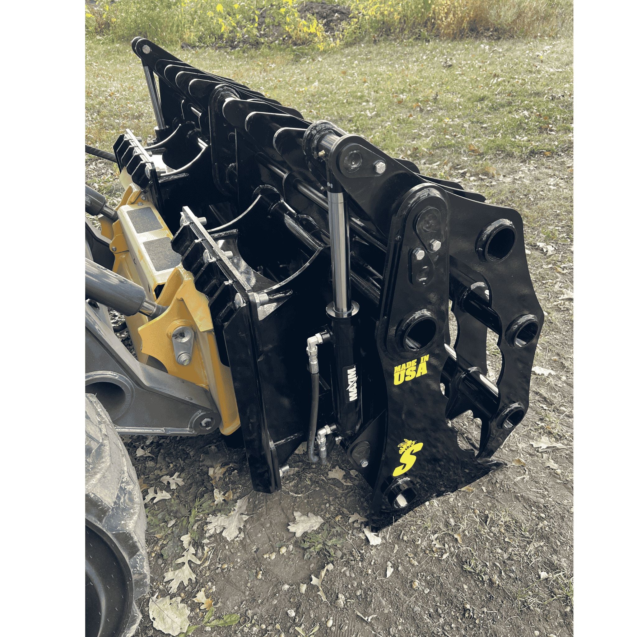 Stinger Clam Grapple | AR200 Steel | Interchangeable Mounts