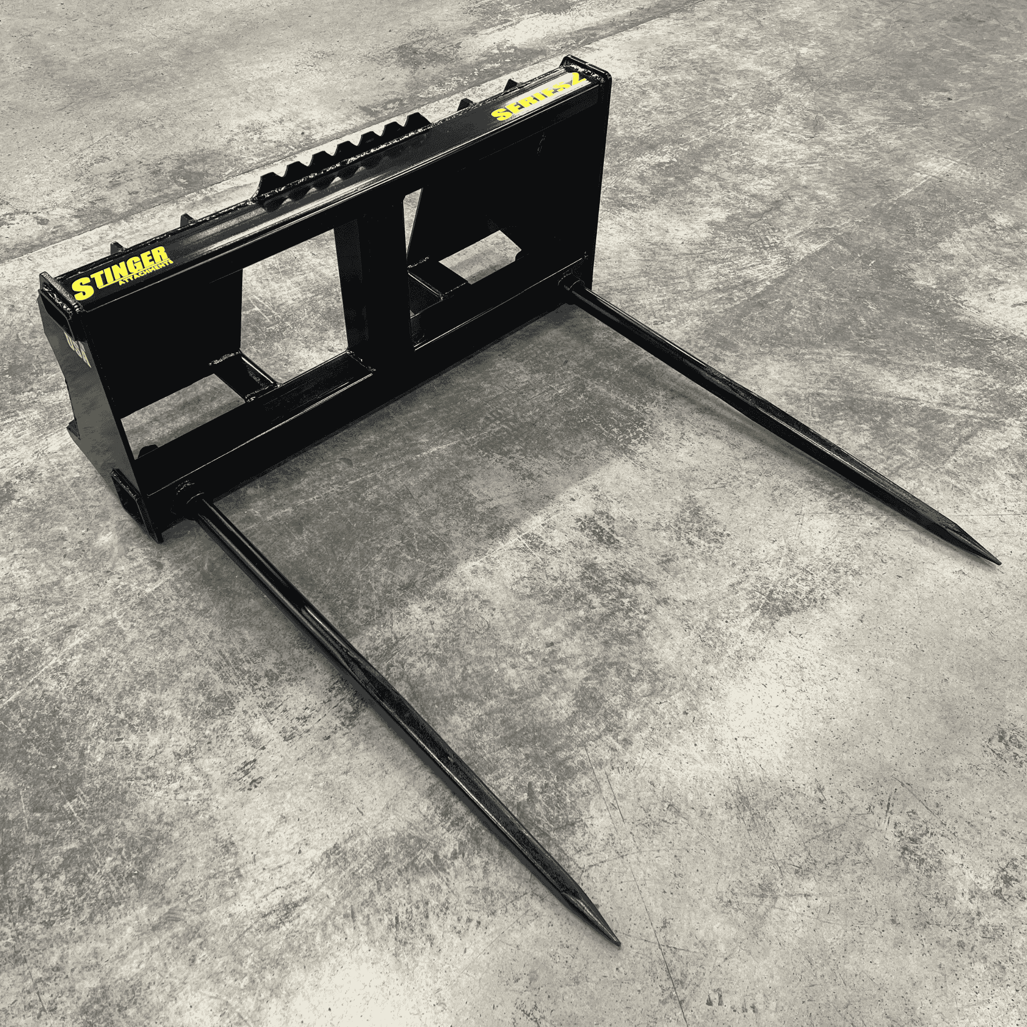 Stinger Skid Steer Double Bale Spear | Round & Square | 7,000 lb Capacity